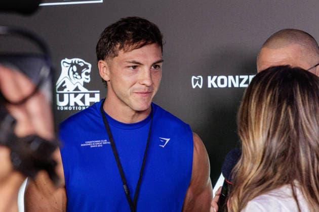 06.06.2026. Leverkusen. Josh Brueckner am Rande des Fame Fighting, das große Promibox-Event von BILD und Eugen Lopez in der Leverkusener Ostermann Arena. Zum ersten Mal in Kooperation mit dem britischen Pendant Misfits Boxing und dem internationalen Medienpartner The Sun. Leverkusen Ostermann Arena Nordrhein-Westfalen Deutschland *** 06 06 2026 Leverkusen Josh Brueckner on the verge of Fame Fighting, the big celebrity boxing event by BILD and Eugen Lopez in the Ostermann Arena in Leverkusen For the first time in cooperation with the British counterpart Misfits Boxing and the international media partner The Sun Leverkusen Ostermann Arena North Rhine-Westphalia Germany
