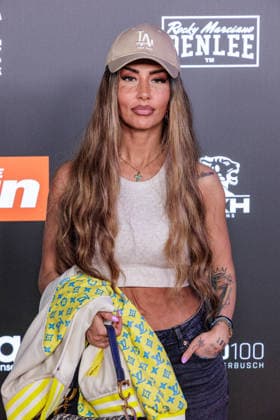 06.06.2026. Leverkusen. Christina Dimitriou am Rande des Fame Fighting, das große Promibox-Event von BILD und Eugen Lopez in der Leverkusener Ostermann Arena. Zum ersten Mal in Kooperation mit dem britischen Pendant Misfits Boxing und dem internationalen Medienpartner The Sun. Leverkusen Ostermann Arena Nordrhein-Westfalen Deutschland *** 06 06 2026 Leverkusen Christina Dimitriou on the sidelines of Fame Fighting, the big celebrity boxing event organized by BILD and Eugen Lopez at the Ostermann Arena in Leverkusen For the first time in cooperation with the British counterpart Misfits Boxing and the international media partner The Sun Leverkusen Ostermann Arena North Rhine-Westphalia Germany