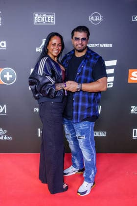 06.06.2026. Leverkusen. (r-l) Severino Seeger mit Freundin Nadine am Rande des Fame Fighting, das große Promibox-Event von BILD und Eugen Lopez in der Leverkusener Ostermann Arena. Zum ersten Mal in Kooperation mit dem britischen Pendant Misfits Boxing und dem internationalen Medienpartner The Sun. Leverkusen Ostermann Arena Nordrhein-Westfalen Deutschland *** 06 06 2026 Leverkusen r l Severino Seeger with girlfriend Nadine on the sidelines of Fame Fighting, the big celebrity boxing event organized by BILD and Eugen Lopez at the Ostermann Arena in Leverkusen For the first time in cooperation with British counterpart Misfits Boxing and international media partner The Sun Leverkusen Ostermann Arena North Rhine-Westphalia Germany