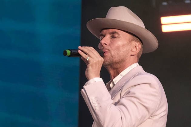 British singer songwriter, Matthew Weston Goss in Southampton, UK - 06 Jun 2026 British singer songwriter, Matthew Weston Goss, known as Matt Goss, former member of UK boy band Bros, performs live on stage at Let s Rock Festival at St Mary s Stadium. He was the lead singer of 1980s pop group Bros. In 1989, Bros won the Brit Award for Breakthrough Artist . Southampton United Kingdom Copyright: xDawnxFletcher-Parkx xSOPAxImagesx DSCF3603