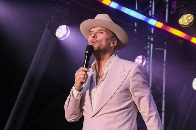 British singer songwriter, Matthew Weston Goss in Southampton, UK - 06 Jun 2026 British singer songwriter, Matthew Weston Goss, known as Matt Goss, former member of UK boy band Bros, performs live on stage at Let s Rock Festival at St Mary s Stadium. He was the lead singer of 1980s pop group Bros. In 1989, Bros won the Brit Award for Breakthrough Artist . Southampton United Kingdom Copyright: xDawnxFletcher-Parkx xSOPAxImagesx DSCF3609