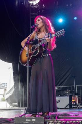 June 6, 2026, Lexington, Kentucky, U.S: Musician LACI KAYE BOOTH during Railbird Music Festival in Lexington, Kentucky Lexington U.S  - ZUMAs135 20260606_zap_s135_016 Copyright: xDanielxDeSloverx