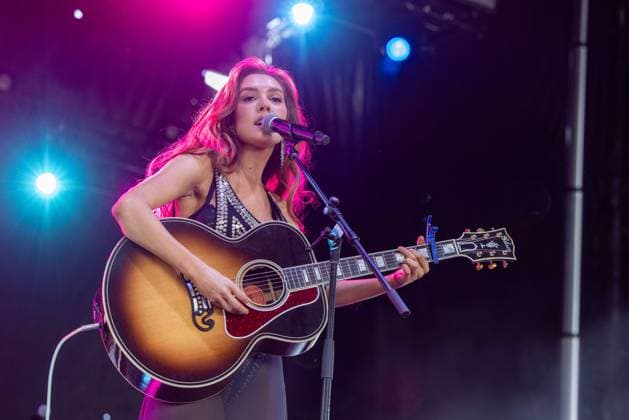 June 6, 2026, Lexington, Kentucky, U.S: Musician LACI KAYE BOOTH during Railbird Music Festival in Lexington, Kentucky Lexington U.S  - ZUMAs135 20260606_zap_s135_180 Copyright: xDanielxDeSloverx