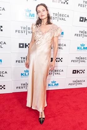 June 6, 2026, New York, New York, USA: Katie Holmes wearing dress by Chloe attends premiere of Happy Hours at Tribeca Film Festival at BMCC in New York, NY on June 6, 2026. New York USA - ZUMAr339 20260606_znp_r339_165 Copyright: xLevxRadinx