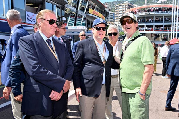Prince Albert II of Monaco and Jean Luc Reichmann in the paddocks of the Formula 1 Louis Vuitton Grand Prix of Monaco 2026, in Monte Carlo, Monaco, on June 6, 2026 Bruno Bebert Bestimage Celebs in the paddocks of the Formula 1 Louis Vuitton Grand Prix of Monaco 2026, in Monte Carlo, Monaco, on June 6, 2026 dans les paddocks du Formula 1 Louis Vuitton Grand Prix de Monaco 2026, à Monte Carlo, Monaco, le 6 juin 2026 Bruno Bebert Bestimage Celebs in the paddocks of the Formula 1 Louis Vuitton Grand Prix of Monaco 2026, in Monte Carlo, Monaco, on June 6, 2026 Monte Carlo Monaco Copyright: xBrunoxBebertx xBestimagexBrunoxBebertx xBestimagex