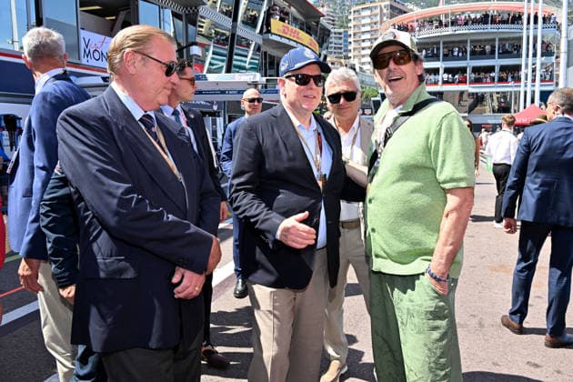 Prince Albert II of Monaco and Jean Luc Reichmann in the paddocks of the Formula 1 Louis Vuitton Grand Prix of Monaco 2026, in Monte Carlo, Monaco, on June 6, 2026 Bruno Bebert Bestimage Celebs in the paddocks of the Formula 1 Louis Vuitton Grand Prix of Monaco 2026, in Monte Carlo, Monaco, on June 6, 2026 dans les paddocks du Formula 1 Louis Vuitton Grand Prix de Monaco 2026, à Monte Carlo, Monaco, le 6 juin 2026 Bruno Bebert Bestimage Celebs in the paddocks of the Formula 1 Louis Vuitton Grand Prix of Monaco 2026, in Monte Carlo, Monaco, on June 6, 2026 Monte Carlo Monaco Copyright: xBrunoxBebertx xBestimagexBrunoxBebertx xBestimagex
