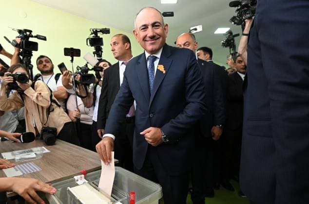 Armenia Parliamentary Election 9184601 07.06.2026 Civil Contract party leader and Armenian Prime Minister Nikol Pashinyan casts his ballot at a polling station during the Armenian parliamentary election in Yerevan, Armenia. Stringer Sputnik Yerevan Armenia  Copyright: xStringerx