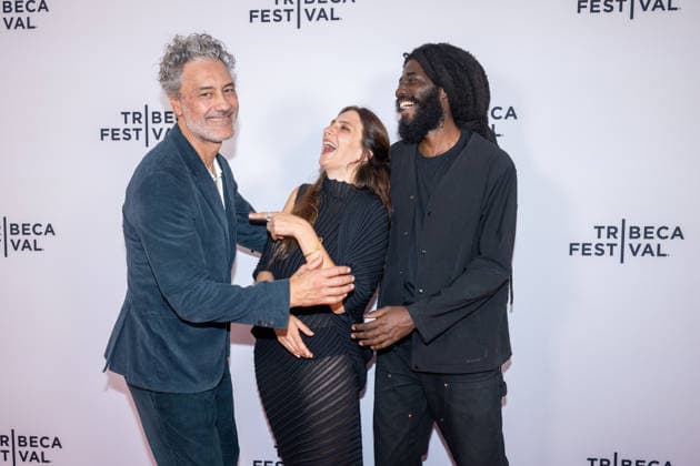 Jail Time Records Premiere, 25th Tribeca Film Festival, New York, USA - 06 Jun 2026 (L-R) Taika Waititi, Dione Roach and Steve Happi attend Jail Time Records Premiere during the 2026 Tribeca Film Festival at AMC 19th Street. New York United States Copyright: xRonxAdarx xSOPAxImagesx _radar_jailtime_06062026_00185