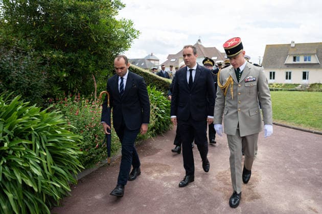 Sebastien Lecornu At D-Day Commemoration - Normandy Sebastien Lecornu, French Prime Minister, arrives at the ceremony at the school of naval fusiliers and marine commandos during the commemorations of the June 6, 1944 Normandy Landings in Ouistreham, France on June 6, 2026. Photo by Gregoire Campione Pool ABACAPRESS.COM France  Copyright: xCampionexGregoire ABACAx
