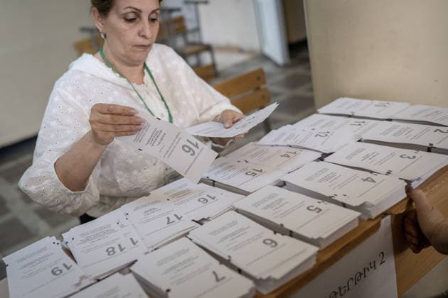 Parliamentary election in Armenia YEREVAN, ARMENIA - JUNE 7: Voters cast their ballots during parliamentary elections in Yerevan, Armenia, on June 7, 2026. Polling stations opened across the country as voting began in the election to determine the parliament that will serve for the next five years. Ozge Elif Kizil Anadolu Yerevan Armenia. Editorial use only. Please get in touch for any other usage.  Copyright: x2026xAnadoluxOzgexElifxKizilx