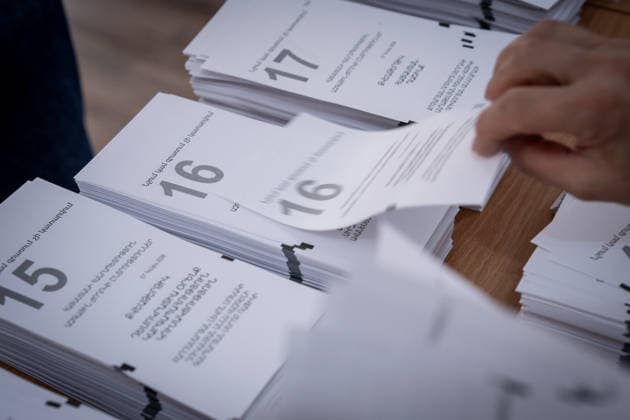 Parliamentary election in Armenia YEREVAN, ARMENIA - JUNE 7: Voters cast their ballots during parliamentary elections in Yerevan, Armenia, on June 7, 2026. Polling stations opened across the country as voting began in the election to determine the parliament that will serve for the next five years. Ozge Elif Kizil Anadolu Yerevan Armenia. Editorial use only. Please get in touch for any other usage.  Copyright: x2026xAnadoluxOzgexElifxKizilx