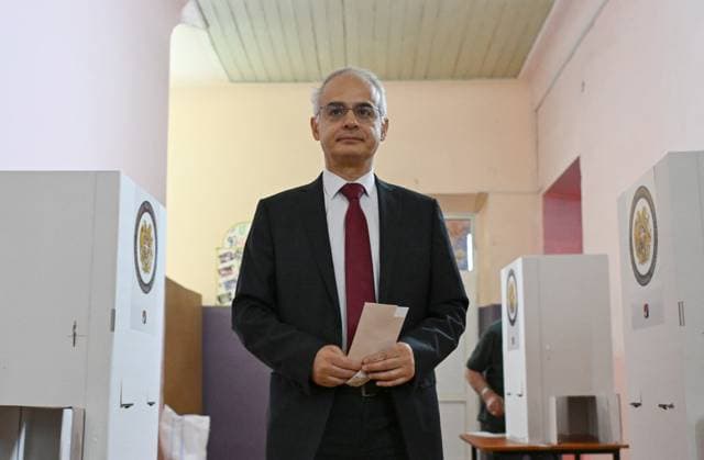 Armenia Parliamentary Election 9184735 07.06.2026 Armenian National Congress party leader and candidate for Prime Minister of Armenia Levon Zourabyan casts his ballot at a polling station during the Armenian parliamentary election in Yerevan, Armenia. Sputnik Sputnik Yerevan Armenia  Copyright: xSputnikx
