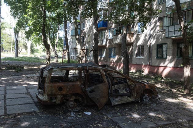Aftermath of a Russian air strike on Ukraine s Druzhkivka DRUZHKIVKA, UKRAINE - JUNE 7: A view of the damaged car fafter a Russian FPV drone attack on Druzhkivka, Ukraine, 7 June 2026 Diego Herrera Carcedo Anadolu Druzhkivka Ukraine. Editorial use only. Please get in touch for any other usage.  Copyright: x2026xAnadoluxDiegoxHerreraxCarcedox