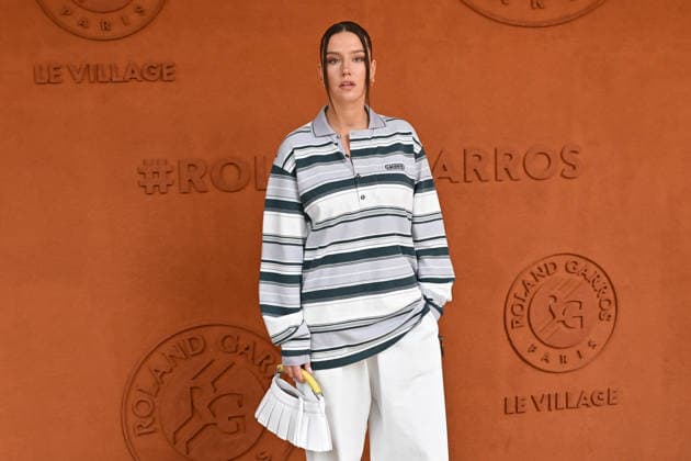 2026 French Open - Celebs At The Village Adèle Exarchopoulos posing at the village during Day Fifteen of the 2026 French Open on June 07, 2026 in Paris, France. Photo by Laurent Zabulon Paris France  Copyright: xZabulonxLaurent ABACAx
