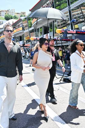 IPA85438652 - Monte Carlo, Formula 1 Monaco Grand Prix - Celebrities watch the race In the photo: Khloe Kardashian And Kim Kardashian  Copyright: xManuelexMangiarottix xManuelexMangiarottix 85438652