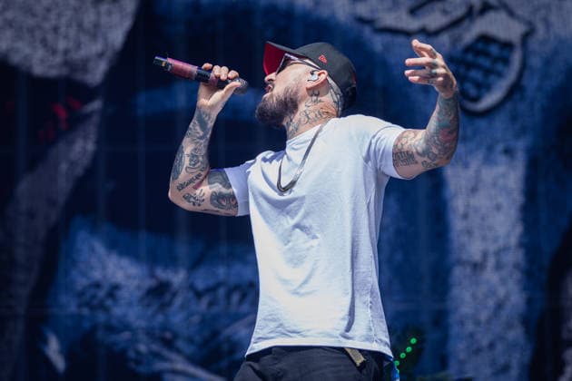 Rock am Ring 2026, Tag 3, 7.6.2026 Die kalifornische Rap-Rock-NuMetal-Band Hollywood Undead auf der Utopia Stage -- Mit dem Traditionsfestival Rock am Ring am Nürburgring in der Eifel startet in Deutschland die Festival-Saison. Rock am Ring findet in diesem Jahr vom 5. bis 7. Juni statt. Rund 80 Bands und Künstler stehen auf einer der drei großen Bühnen. Nürburg Nürburgring Rheinland-Pfalz Deutschland *** Rock am Ring 2026, Day 3, 7 6 2026 Californian rap rock NuMetal band Hollywood Undead on the Utopia Stage The traditional Rock am Ring festival at the Nürburgring in the Eifel region kicks off the festival season in Germany Rock am Ring will take place this year from 5 to 7 June Around 80 bands and artists will perform on one of the Copyright: xSebastianxDerixx