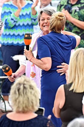 ZDF - Fernsehgarten. Moderatorin Andrea Kiwi Kiewel und Fernsehmoderatorin Ramona Leiß während der ZDF - Unterhaltungsshow Fernsehgarten am 07.06.2026 in Mainz. 20260607MWI127877 *** ZDF Fernsehgarten presenter Andrea Kiwi Kiewel and TV presenter Ramona Leiß during the ZDF entertainment show Fernsehgarten on 07 06 2026 in Mainz 20260607MWI127877