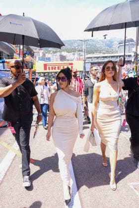 F1 Louis Vuitton Grand Prix de Monaco - Kim and Khloe Kardashian Kim Kardashian, Paddock Guest and Lewis Hamilton of Scuderia Ferrari HP girlfriend and Khloe Kardashian, Paddock Guest, on Sunday during the 2026 Formula 1 Louis Vuitton Monaco Grand Prix at the Monaco Street Circuit on June 7, 2026. Photo by JC Vinaj ABACAPRESS.COM Monaco  Copyright: xVinajxJean-Charles ABACAx