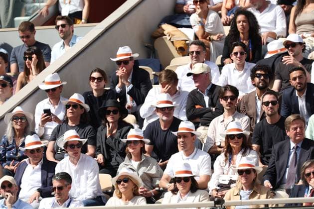 ROLAND GARROS PHOTOPQR LE PARISIEN Le Parisien Arnaud Journois PARIS 07 06 2026 Paris Stade Roland Garros, June 7, 2026 Tennis Internationaux de France de Roland Garros Mens singles Court Philippe Chatrier final Alexander Zverev vs Flavio Cobolli Marion Cotillard et Jean Dujardin Photo Le Parisien Arnaud Journois PARIS France  Copyright: xPHOTOPQR LExPARISIEN MAXPPPxLexParisienx xArnaudxJournoisx 20260607LPA2149 20260607LPA2149