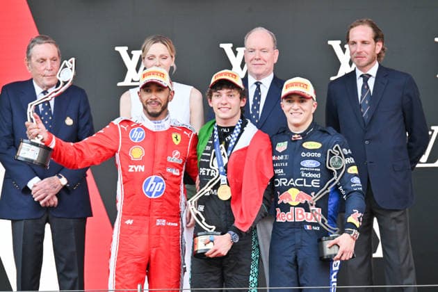 IPA85445494 - Monte Carlo, Formula 1 Monaco Grand Prix , Awards Ceremony In the photo: Andrea Kimi Antonelli , Lewis Hamilton, Isack Hadjar , Toto Wolff, Albert II of Monaco, Charlene Wittstock  Copyright: xManuelexMangiarottix xManuelexMangiarottix 85445494