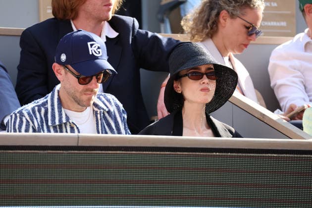 Lily Collins, Charlie McDowell and Ashley Park attend Men s Singles final match of the 2026 French Open at Roland Garros in Paris Lily Collins, Charlie McDowell and Ashley Park attend Men s Singles final match of the 2026 French Open at Roland Garros in Paris, France on June 7, 2026  Copyright: xFabricexChasseryx