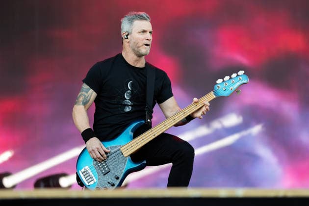 Brian Marshall (Bass) während des Auftritts der US-amerikanischen Rockband Alter Bridge im Rahmen des Festivals Rock am Ring 2026 am Nürburgring. Nürburg Rock am Ring Rheinland-Pfalz Germany *** Brian Marshall bass during the performance of the US rock band Alter Bridge as part of the Rock am Ring 2026 festival at the Nürburgring Nürburg Rock am Ring Rheinland Pfalz Germany