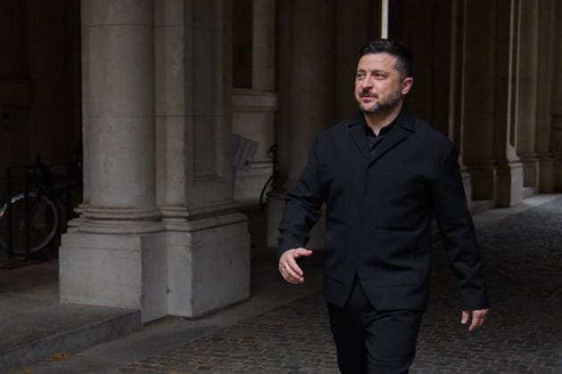 Quad-lateral Meeting On Ukraine at Downing Street, London, UK - 07 June 2026 Ukrainian President Volodymyr Zelenskyy arrives for a quadliateral meeting in Downing Street, London, England, UK on Sunday 7 June, 2026., Credit:Justin Ng Avalon UK, England, London, Downing Street  Copyright: xJustinxNgx xAvalonx 1108681294
