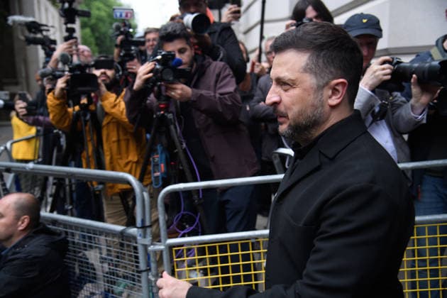 Quad-lateral Meeting On Ukraine at Downing Street, London, UK - 07 June 2026 Ukrainian President Volodymyr Zelenskyy arrives for a quadliateral meeting in Downing Street, London, England, UK on Sunday 7 June, 2026., Credit:Justin Ng Avalon UK, England, London, Downing Street  Copyright: xJustinxNgx xAvalonx 1108681316