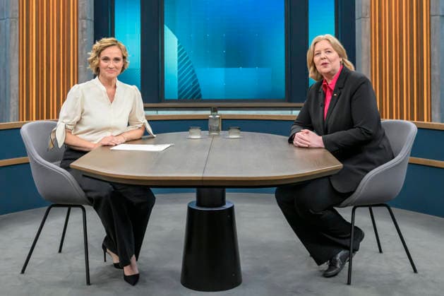 im Bild v.l.: Caren Miosga, Bärbel Bas (SPD), Parteivorsitzende, Bundesministerin für Arbeit und Soziales GER, Berlin, Studio, zu Gast bei - Caren Miosga, Polittalk, TV, Format, Aufzeichnung, Live, Das Erste, aus Adlershof - am Studio 20, Thema: Ist die SPD bereit für große Reformen, Frau Bas?, 07.06.2026, *** in the picture from l Caren Miosga, Bärbel Bas SPD , Party Chairwoman, Federal Minister of Labor and Social Affairs GER, Berlin, Studio, guest of Caren Miosga, Polittalk, TV, format, recording, Live, Das Erste, from Adlershof at Studio 20, topic Is the SPD ready for major reforms, Ms. Bas , 07 06 2026, Copyright: HMBxMedia UwexKoch