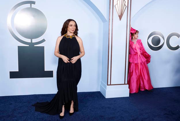 Maya Rudolph and Cole Escola arrive on the red carpet at The 79th Annual Tony Awards at Radio City Music Hall on Sunday, June 7, 2026 in New York City.  NYP202606072003 JohnxAngelillo