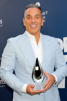 June 7, 2026, Newport Beach, California, USA: LOS ANGELES - JUN 7: Sebastian Maniscalco at the Newport Beach TV Fest at the Lido Theater on June 7, 2026 in Newport Beach, CA Newport Beach USA - ZUMAb170 20260607_aap_b170_124 Copyright: xKayxBlakex
