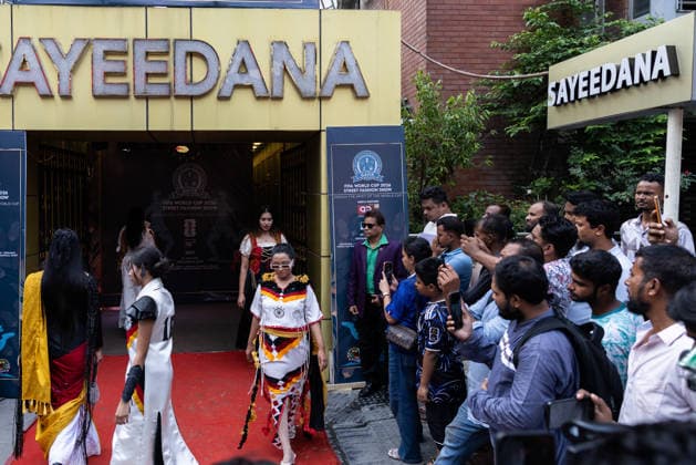 Street Fashion show ahead of the FIFA World cup in Dhaka - 07 Jun 2026 A model seen wearing a dress inspired by the colors and design of the Germany national Football Team during the street Fashion show ahead of the FIFA World cup. Dhaka Bangladesh Copyright: xSazzadxHossainx xSOPAxImagesx Sazzad_FIFA Street Fashion Show Graffiti_FIFA worldcup (18)