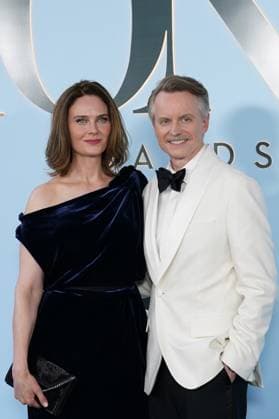 Emily Deschanel, David Hornsby at arrivals for 79th Annual Tony Awards - Arrivals 2, Radio City Music Hall at Rockefeller Center, New York, NY, June 07, 2026. Photo By: Kristin Callahan Everett Collection 79th Annual Tony Awards - Arrivals 2 PUBLICATIONXNOTxINxCANxCHNxFRAxITAxJPNxNORxPOLxRUSxESPxUKxUSA