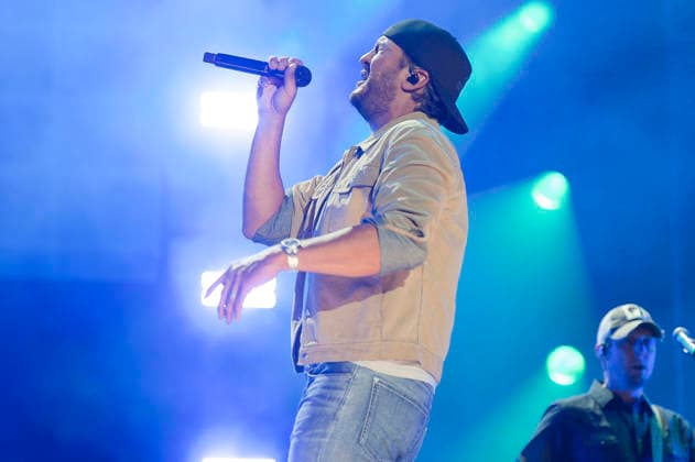 June 7, 2026 - Nashville, Tennessee; USA - Musician LUKE BRYAN performs live at the Nissan Stadium as part of the 2026 CMA Music Festival that took place in downtown Nashville. Copyright 2026 . Nashville USA  - ZUMAm78_ 20260608_zaf_m78_030 Copyright: xJasonxMoorex
