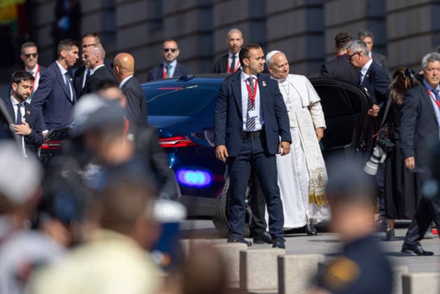 June 8, 2026, Madrid, Spain: Pope Leo XIV arrives at the Spanish Parliament in Madrid during his visit to Spain. Madrid Spain  - ZUMAl194 20260608_zip_l194_002 Copyright: xMarekxLadzinskix