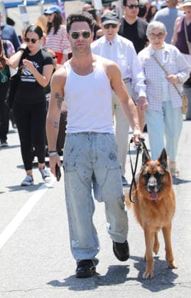 Sasha Farber enjoys a Sunday stroll around Studio City Farmers Market Featuring: Sasha Farber Where: Los Angeles, California, United States When: 07 Jun 2026 Credit: H2Y INSTARimages EDITORIAL USE ONLY. NOT FOR USE BY NEWSPAPERS BASED IN THE UK. Copyright: xx instar55756610