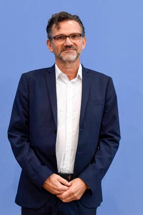 ABB BPK-Prof. Dr. Conrad Schetter, Bonn International Centre for Conflict Studies (bicc) Thema Bericht Vorstellung Friedensgutachten 2026 Die neuen Warlords. Gewaltdynamiken einhegen auf der BPK Bundespressekonferenz am 08.06.2026 in Berlin Berlin Deutschland *** ABB BPK Prof Dr Conrad Schetter, Bonn International Centre for Conflict Studies bicc Topic Report Presentation Peace Report 2026 The New Warlords Contain Violence Dynamics at the BPK Federal Press Conference on 08 06 2026 in Berlin Berlin Germany