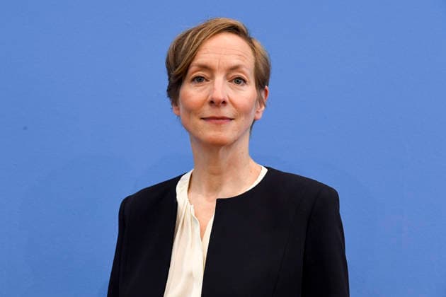 ABB BPK- Prof. Dr. Ursula Schroeder, Institut für Friedensforschung und Sicherheitspolitik an der Universität Hamburg (IFSH) Thema Bericht Vorstellung Friedensgutachten 2026 Die neuen Warlords. Gewaltdynamiken einhegen auf der BPK Bundespressekonferenz am 08.06.2026 in Berlin Berlin Deutschland *** ABB BPK Prof Dr Ursula Schroeder, Institute for Peace Research and Security Policy at the University of Hamburg IFSH Topic Report Presentation Peace Report 2026 Curbing the New Warlords Violence Dynamics at the BPK Federal Press Conference on 08 06 2026 in Berlin Berlin Germany