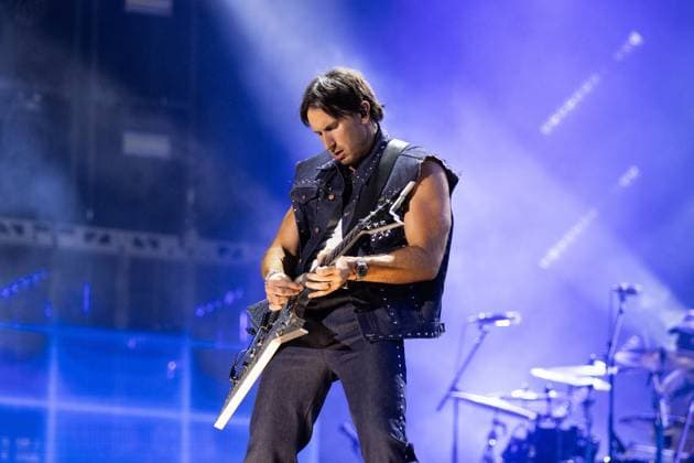 RUSSELL DICKERSON on stage for CMA Fest 2026 - SUN, , Nashville, TN, June 07, 2026. Photo By: Justin Renfroe Everett Collection CMA Fest 2026 - SUN PUBLICATIONXNOTxINxCANxCHNxFRAxITAxJPNxNORxPOLxRUSxESPxUKxUSA