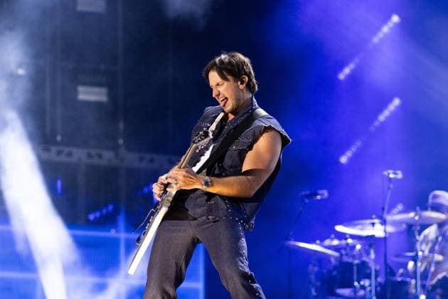 RUSSELL DICKERSON on stage for CMA Fest 2026 - SUN, , Nashville, TN, June 07, 2026. Photo By: Justin Renfroe Everett Collection CMA Fest 2026 - SUN PUBLICATIONXNOTxINxCANxCHNxFRAxITAxJPNxNORxPOLxRUSxESPxUKxUSA