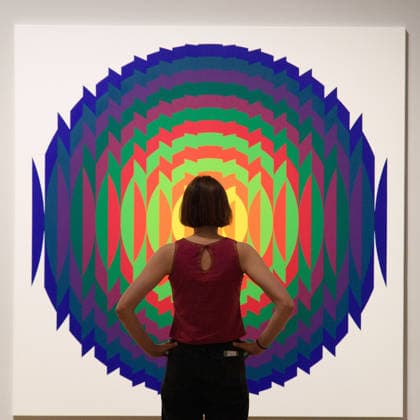 Julio Le Parc Press View at TATE Modern, London, UK - 8 June 2026 A staff member views Series 14 - 14 Permuted, 1970 2020 by Julio Le Parc as part of The Julio Le Parc Press View which runs from 11th June 2026 to 3rd May 2027 at TATE Modern, London, England, UK on Monday 8 June, 2026., Credit:Justin Ng Avalon UK, England, London, TATE Modern  Copyright: xJustinxNgx xAvalonx 1108882065