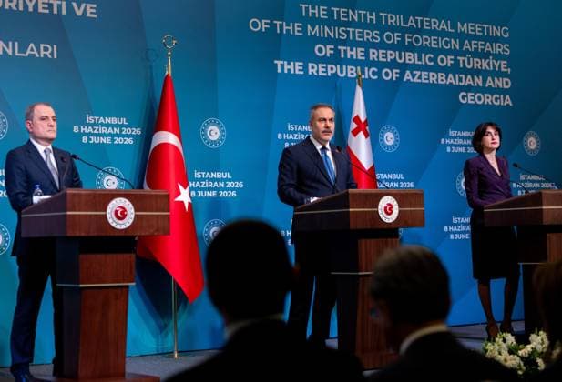 10th Trilateral meeting of the Ministers of Foreign Affairs of Turkiye, Azerbaijan and Georgia ISTANBUL, TURKIYE - JUNE 08: Turkish Foreign Minister Hakan Fidan (C), Azerbaijani Foreign Minister Jeyhun Bayramov (L) and Georgian Foreign Minister Maka Botchorishvili (R) hold a joint press conference following the 10th Turkiye-Azerbaijan-Georgia Trilateral Meeting of Ministers of Foreign Affairs at Ciragan Palace in Istanbul, Turkiye on June 08, 2026. Murat Gok Anadolu Istanbul Turkey. Editorial use only. Please get in touch for any other usage.  Copyright: x2026xAnadoluxMuratxGokx