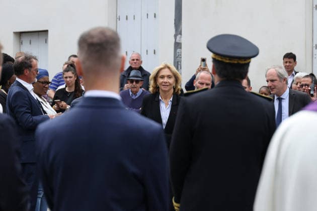 Andre Santini Funeral - Issy-les-Moulineaux Valérie Pecresse during funeral ceremony of Mayor of Issy-les-Moulineaux Andre Santini at the Saint-Etienne church in Issy-les-Moulineaux near Paris, France on June 8, 2026. Andre Santini died on June 1, 2026, aged 85. Photo by Nasser Berzane ABACAPRESS.COM Issy-les-Moulineaux France  Copyright: xBerzanexNasser ABACAx
