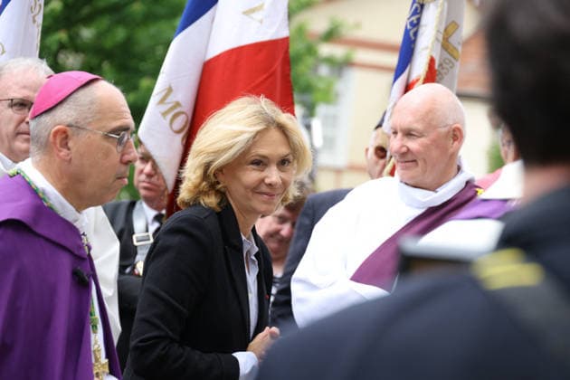 Andre Santini Funeral - Issy-les-Moulineaux Valérie Pecresse during funeral ceremony of Mayor of Issy-les-Moulineaux Andre Santini at the Saint-Etienne church in Issy-les-Moulineaux near Paris, France on June 8, 2026. Andre Santini died on June 1, 2026, aged 85. Photo by Nasser Berzane ABACAPRESS.COM Issy-les-Moulineaux France  Copyright: xBerzanexNasser ABACAx
