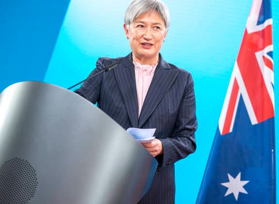 Johann Wadephul + Penny Wong EUR, Deutschland, Berlin, 08.06.2026: Keynote Johann David Wadephul (CDU) Bundesminister des Auswärtigen und der australischen Außenministerin Penny Wong Gemeinsames Treffen von BM Johann David Wadephul und BM Boris Pistorius mit dem australischen Verteidigungsminister Richard Marles und der australischen Außenministerin Penny Wong. *** Johann Wadephul Penny Wong EUR, Germany, Berlin, 08 06 2026 Keynote Johann David Wadephul CDU Federal Minister for Foreign Affairs and Australian Foreign Minister Penny Wong Joint meeting of Federal Minister Johann David Wadephul and Federal Minister Boris Pistorius with Australian Defense Minister Richard Marles and Australian Foreign Minister Penny Wong