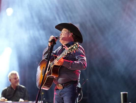 NASHVILLE, TENNESSEE - JUNE 07: Clay Walker perform onstage at Nissan Stadium during CMA Fest 2026 day three on June 07, 2026 in Nashville, Tennessee. . Credit: USA - ZUMAa123 20260608_zaa_a123_021 Copyright: xAdMediax