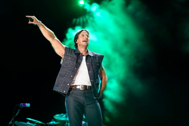NASHVILLE, TENNESSEE - JUNE 07: Russell Dickerson perform onstage at Nissan Stadium during CMA Fest 2026 day three on June 07, 2026 in Nashville, Tennessee. . Credit: USA - ZUMAa123 20260608_zaa_a123_032 Copyright: xAdMediax