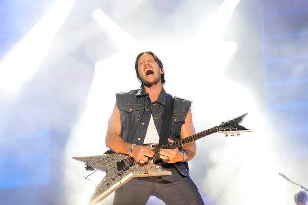 NASHVILLE, TENNESSEE - JUNE 07: Russell Dickerson perform onstage at Nissan Stadium during CMA Fest 2026 day three on June 07, 2026 in Nashville, Tennessee. . Credit: USA - ZUMAa123 20260608_zaa_a123_034 Copyright: xAdMediax