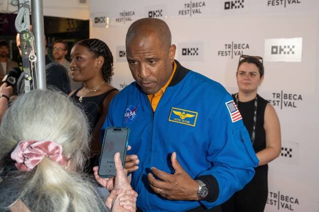 RECORD DATE NOT STATED Odyssey World Premiere, 25th Tribeca Film Festival (NEW) "Odyssey" World Premiere, 25th Tribeca Film Festival. June 07, 2026, New York, New York, USA: Victor Glover, Artemis II Pilot, NASA Astronaut, attends "Odyssey" World Premiere during the 2026 Tribeca Film Festival at SVA Theatre on June 07, 2026 in New York City. (Credit: M10s TheNews2)(Foto: M10S Thenews2 imago images) Odyssey World Premiere, 25th Tribeca Film Festival  Copyright: xM10sx