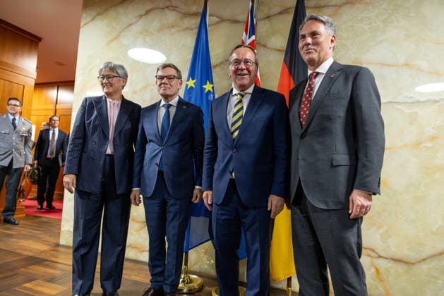 Die australische Außenministerin und der australische Verteidigungsminister im Auswärtigen Amt. Deutschland, Berlin am 08. Juni 2026: Von links nach Rechts: australischen Außenministerin Penny Wong, Außenminister Dr. Johann Wadephul (CDU), Verteidigungsminister Boris Pistorius (SPD), australischen stellvertretenden Premierminister und Verteidigungs- minister Richard Marles. *** The Australian Foreign Minister and the Australian Defense Minister at the Federal Foreign Office Germany, Berlin on 08 June 2026 From left to right Australian Foreign Minister Penny Wong, Foreign Minister Dr Johann Wadephul CDU , Defense Minister Boris Pistorius SPD , Australian Deputy Prime Minister and Defense Minister Richard Marles